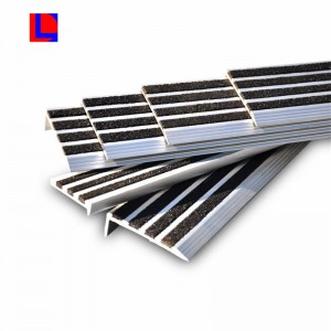 Decorative anti-slip flexible aluminum stair nosing